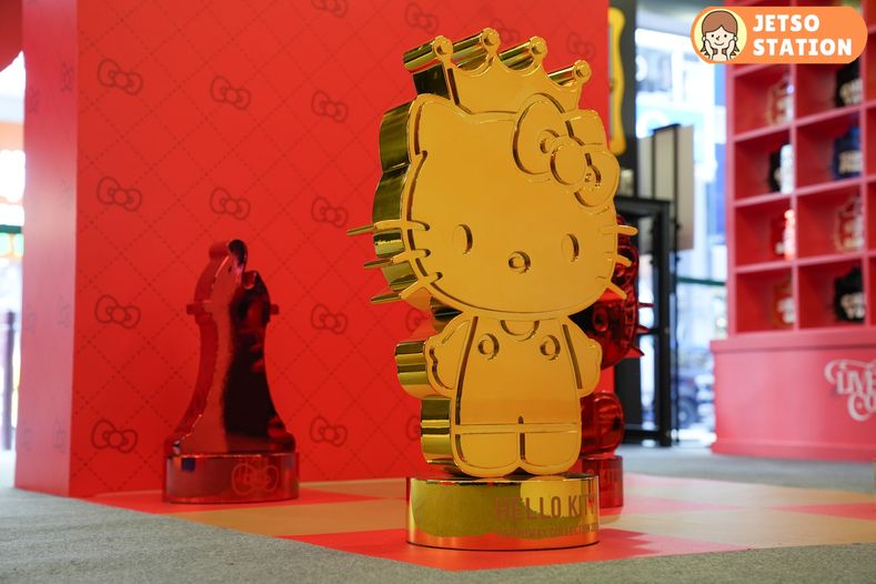 百老滙期間限定 免費送HELLO KITTY 聯乘小禮品